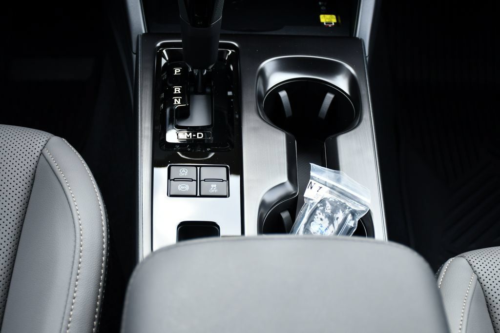 New 2026 Subaru Outback Limited AWD/4WD image 30