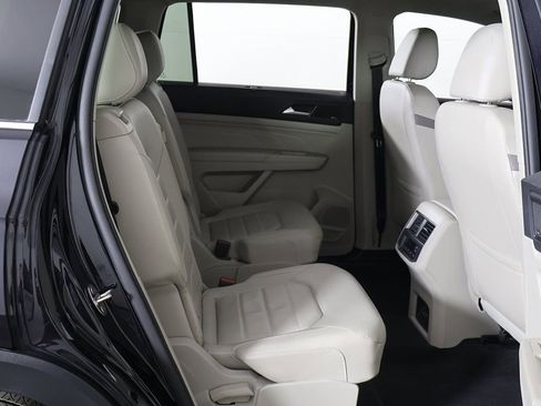 Used 2023 Volkswagen Atlas SEL Premium image 35