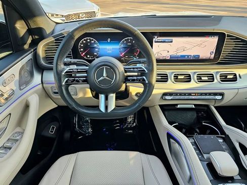 Certified 2024 Mercedes-Benz GLS 450 4MATIC image 33