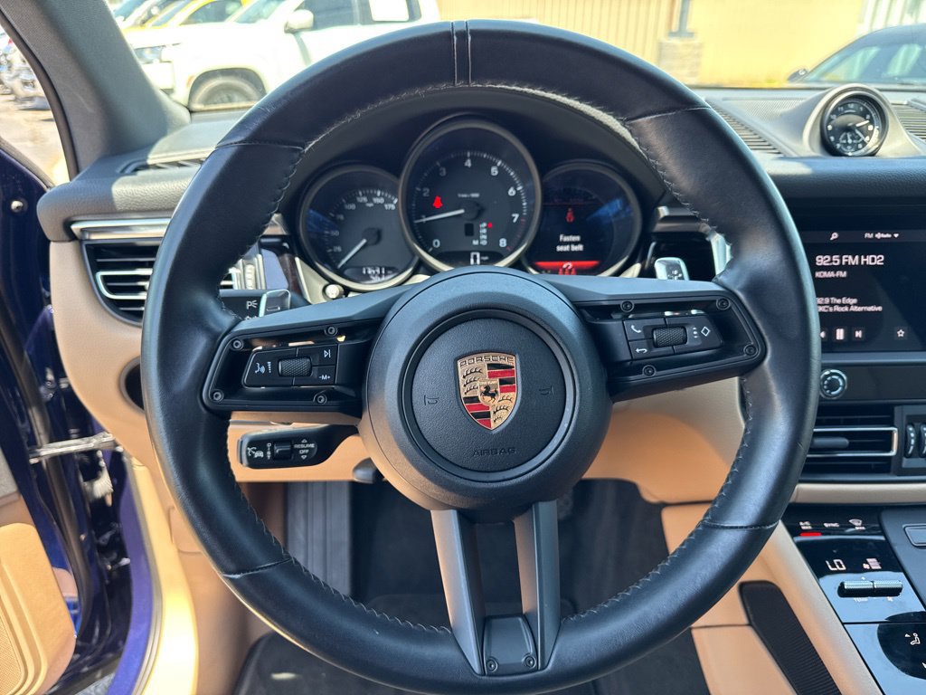 Used 2024 Porsche Macan w/ Smoking Package AWD/4WD image 8