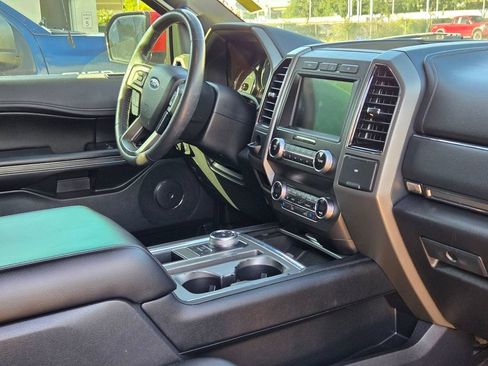 Used 2020 Ford Expedition XLT w/ Equipment Group 202A RWD image 16