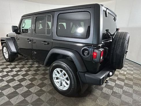 Used 2023 Jeep Wrangler Unlimited Sport w/ Cold Weather Group AWD/4WD image 5