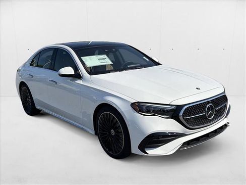 New 2026 Mercedes-Benz E 350 4MATIC Sedan image 4