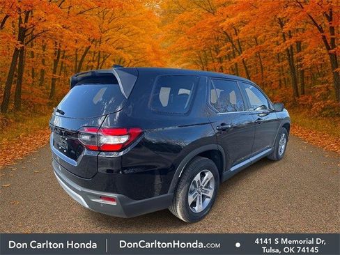 Used 2025 Honda Pilot EX-L image 4