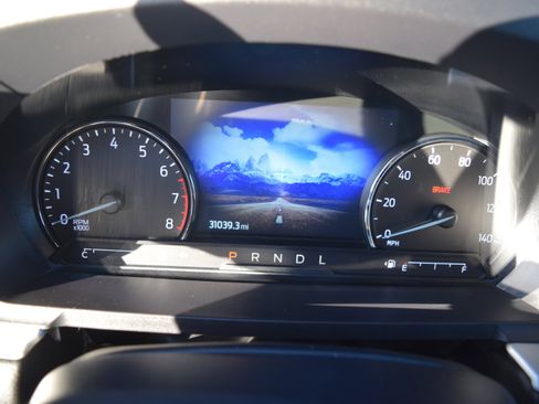 Certified 2023 Ford Explorer XLT image 11