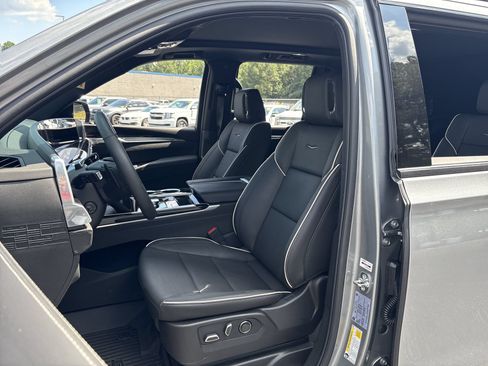 Used 2026 Cadillac Escalade Sport w/ LPO, ONYX Package AWD/4WD image 16