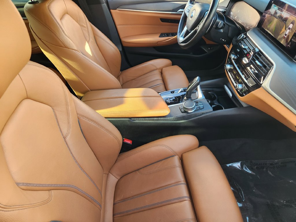 Used 2021 BMW 540i w/ Convenience Package RWD image 14