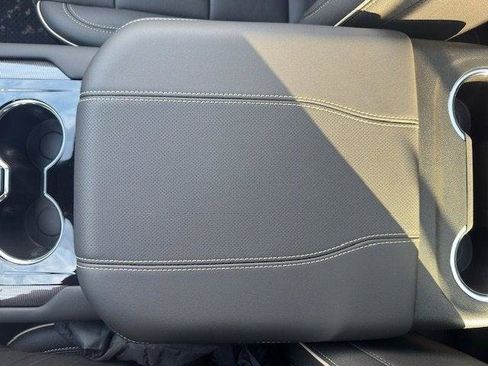 New 2026 GMC Yukon XL Elevation w/ Elevation Premium Package image 25