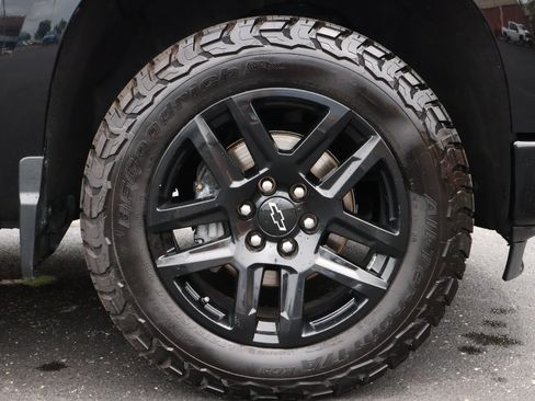Used 2022 Chevrolet Silverado 1500 RST w/ Convenience Package II AWD/4WD image 25