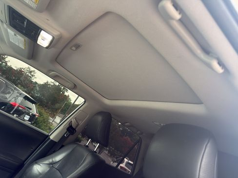 Used 2011 Toyota 4Runner Limited AWD/4WD image 10