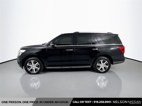 Used 2022 Ford Expedition Limited image 8