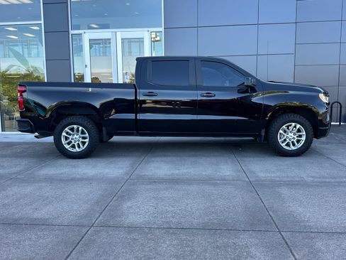 Used 2023 Chevrolet Silverado 1500 RST AWD/4WD image 2