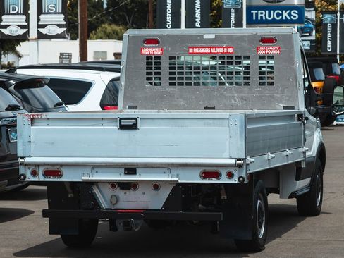 Used 2018 Ford Transit 250 138 image 8