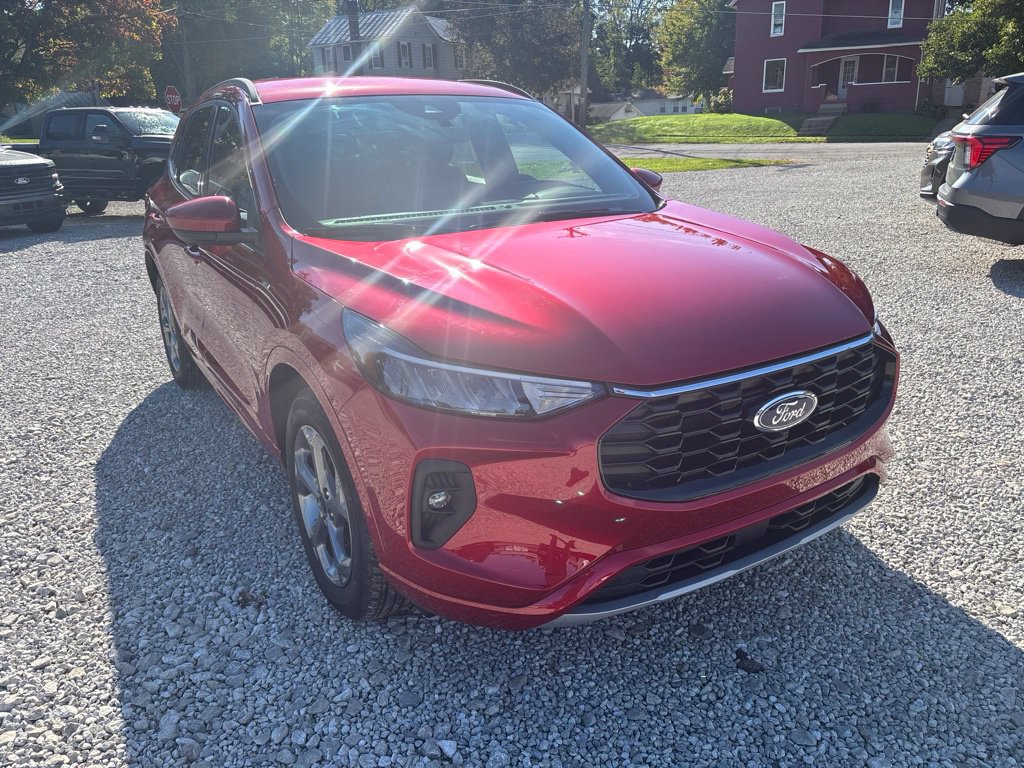 Used 2024 Ford Escape ST-Line Select w/ Tech Pack #2 AWD/4WD image 3