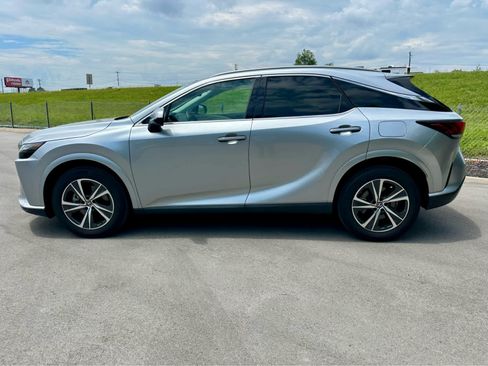 Used 2023 Lexus RX 350 Premium w/ Accessory Package AWD/4WD image 8