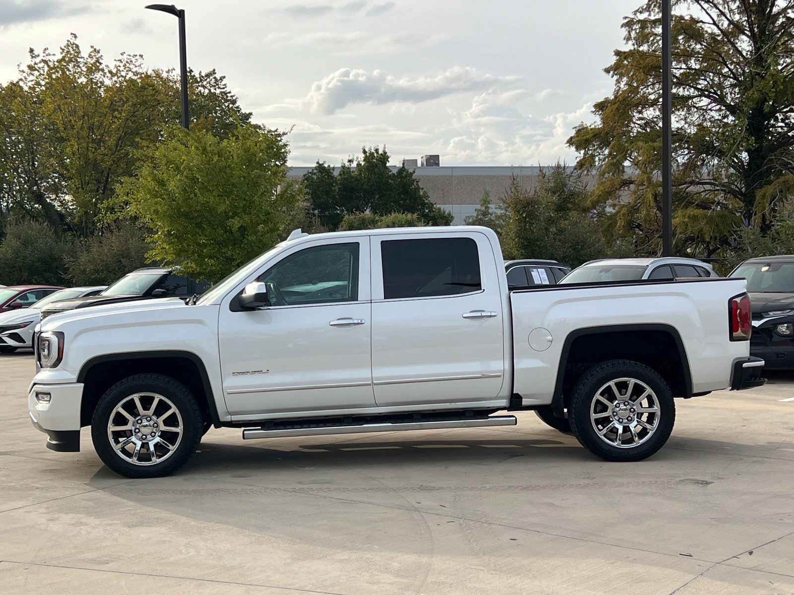 Used 2018 GMC Sierra 1500 Denali AWD/4WD image 6
