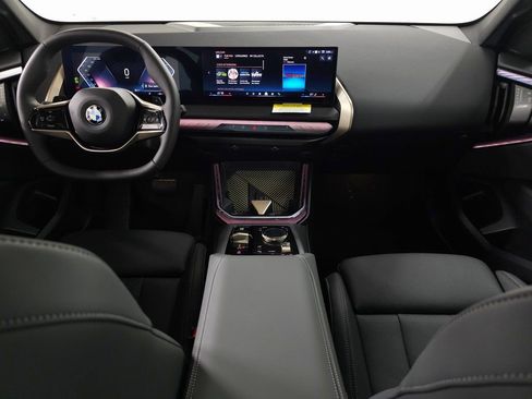 Used 2025 BMW X3 xDrive30i image 9