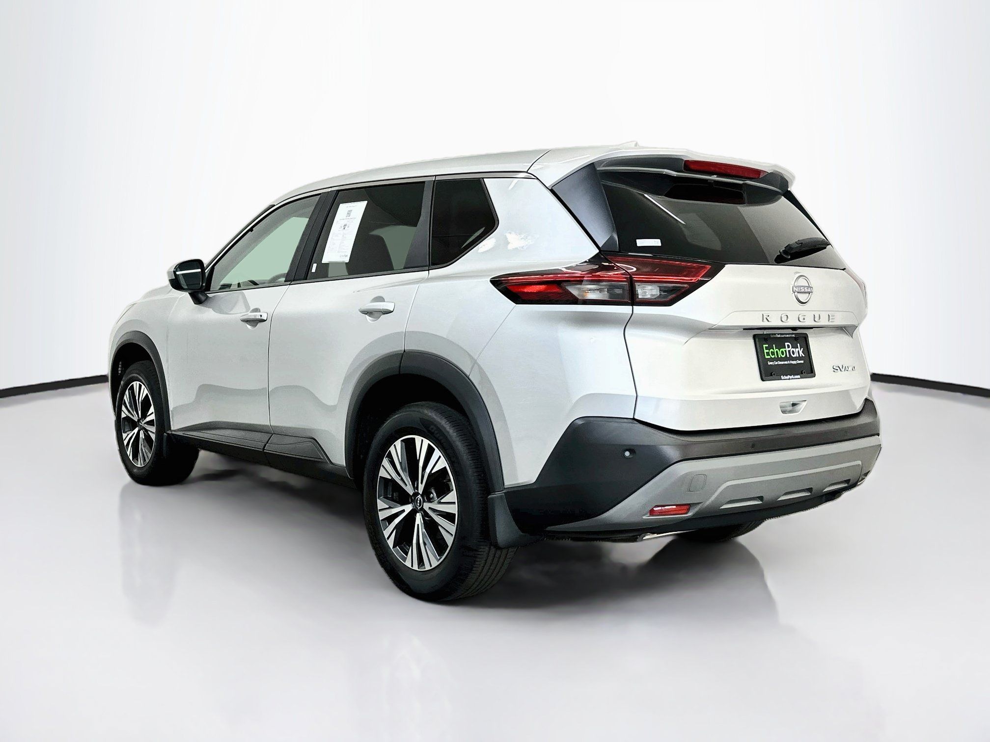 Used 2023 Nissan Rogue SV AWD/4WD image 5