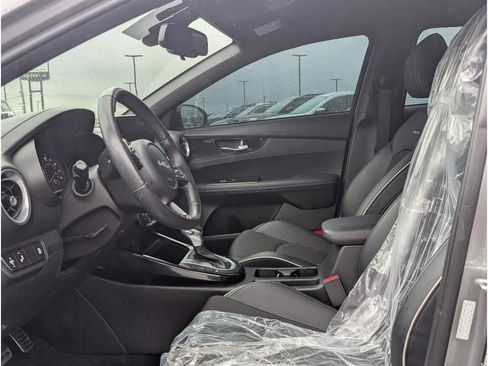 Used 2023 Kia Forte GT-Line w/ GT-Line Technology Package image 14