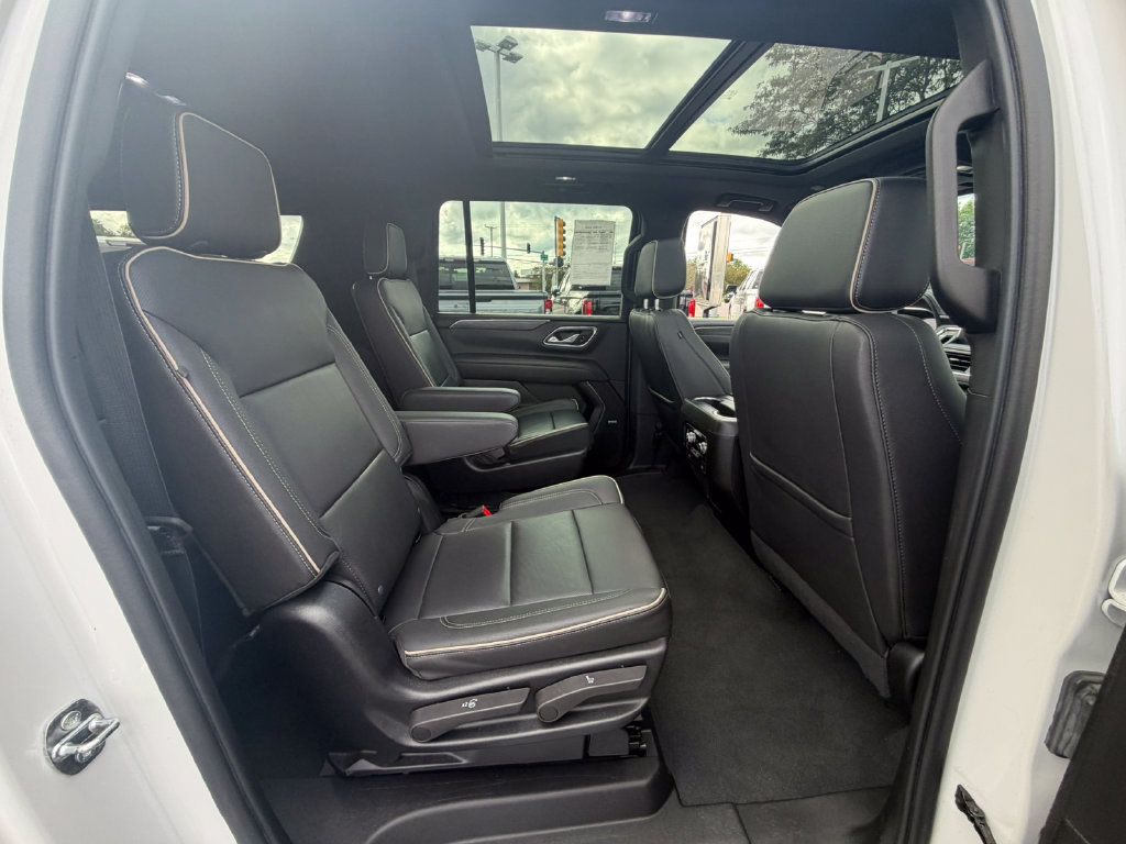 Certified 2023 GMC Yukon XL SLT AWD/4WD image 14