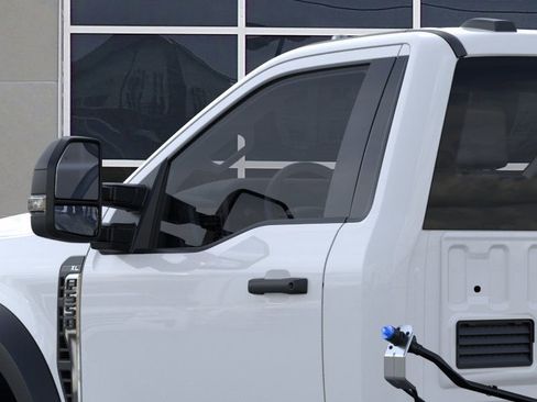 New 2025 Ford F550 4x4 Regular Cab Super Duty image 20