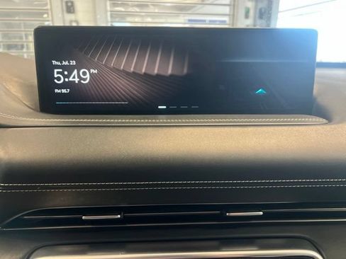 Used 2021 Genesis GV80 3.5T w/ Prestige Package 07 AWD/4WD image 18