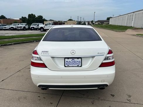 Used 2009 Mercedes-Benz S 550 4MATIC image 4