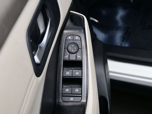 Used 2023 Nissan Rogue SV w/ SV Premium B Package AWD/4WD image 10