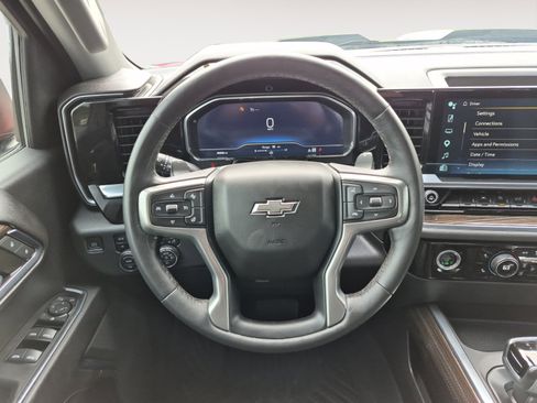 Used 2023 Chevrolet Silverado 1500 LT Trail Boss w/ LPO, Dark Essentials Package AWD/4WD image 13