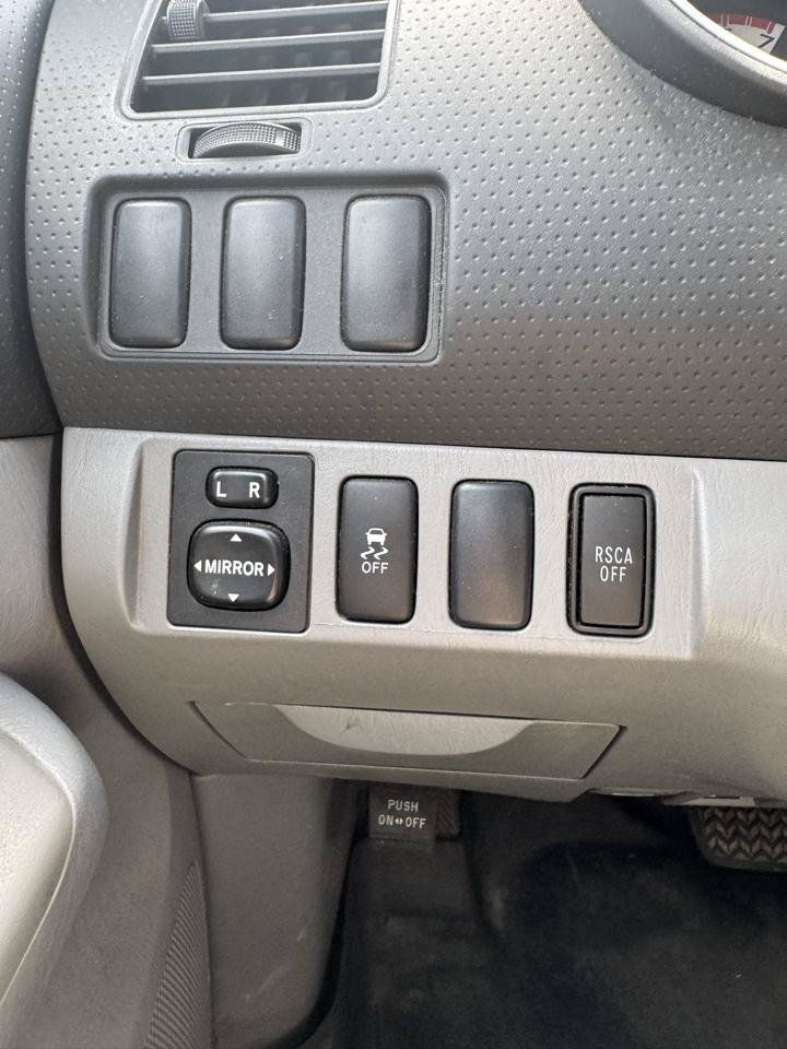 Used 2011 Toyota Tacoma 4x4 Double Cab image 18