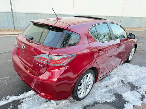 Used 2013 Lexus CT 200h image 4