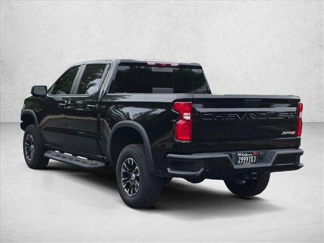 Used 2024 Chevrolet Silverado 1500 ZR2 w/ Technology Package AWD/4WD image 7
