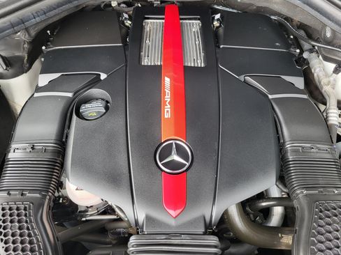 Used 2019 Mercedes-Benz GLE 43 AMG 4MATIC image 25