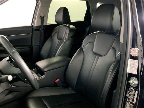 Certified 2024 Kia Sorento S image 22