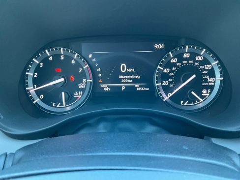 Used 2021 Toyota Highlander Limited image 19