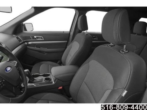 Used 2018 Ford Explorer Limited w/ Equipment Group 301A AWD/4WD image 10