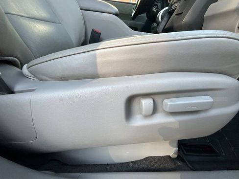 Used 2010 Honda Pilot EX-L image 18