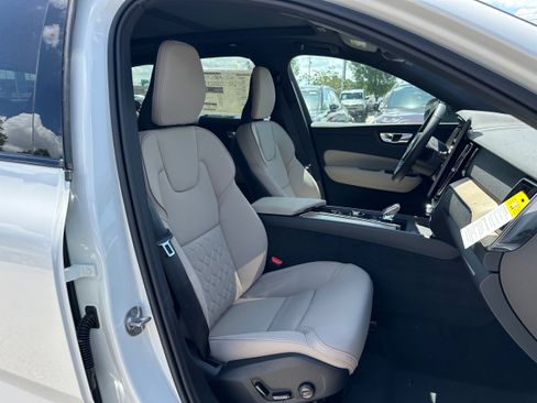New 2026 Volvo XC60 B5 Core w/ Climate Package image 8