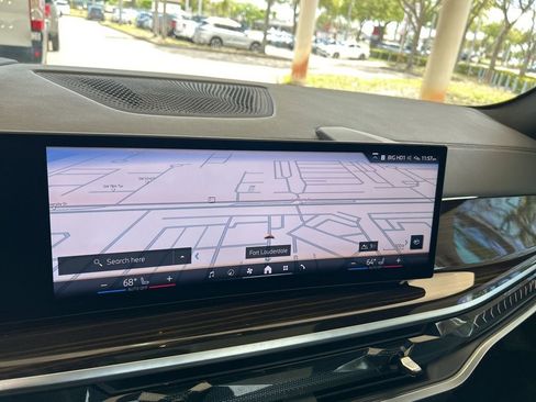 Used 2026 BMW X5 sDrive40i image 10