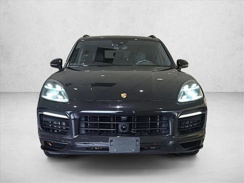 Used 2021 Porsche Cayenne GTS image 2