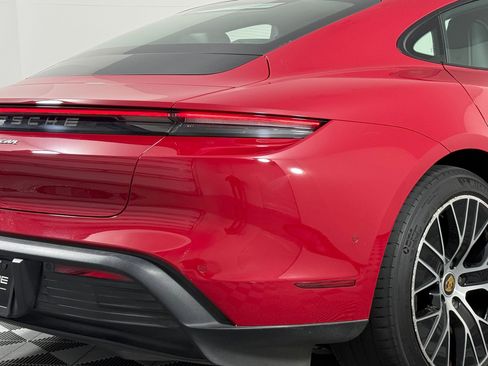 Certified 2022 Porsche Taycan image 12