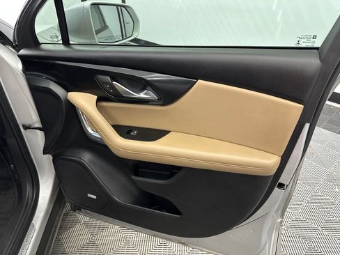 Used 2020 Chevrolet Blazer Premier FWD image 16