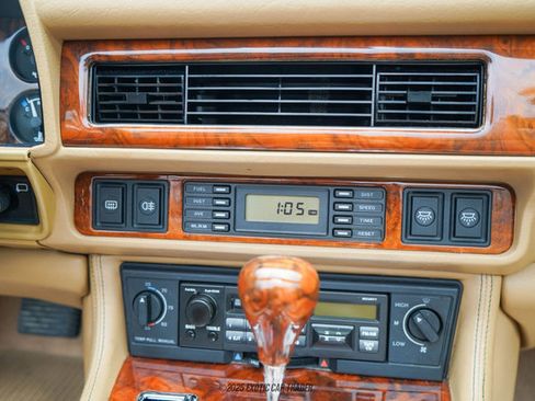 Used 1994 Jaguar XJS V12 Convertible image 52