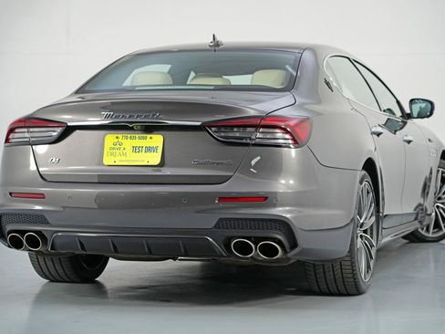 Used 2022 Maserati Quattroporte Modena Q4 image 5