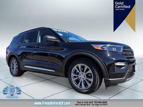 Certified 2022 Ford Explorer XLT w/ Equipment Group 202A RWD image 1