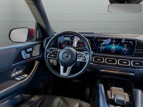 Used 2021 Mercedes-Benz GLS 450 4MATIC image 28