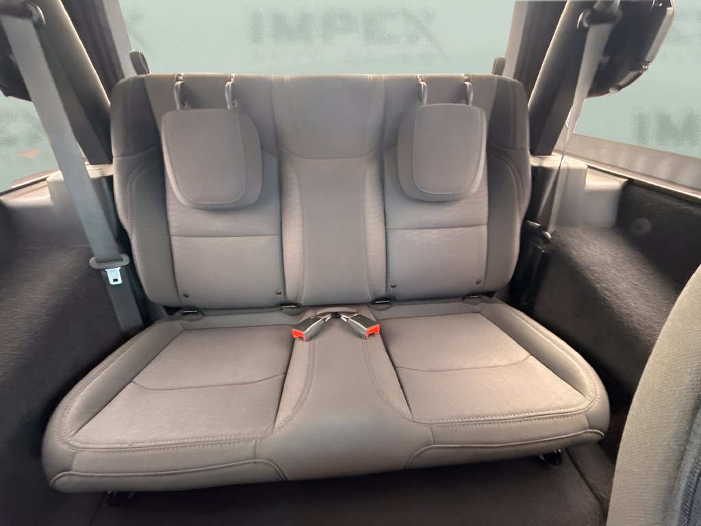 Used 2020 Jeep Wrangler Sport AWD/4WD image 10
