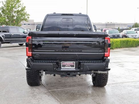 Used 2025 Ford F350 Platinum w/ Platinum Plus Package image 5