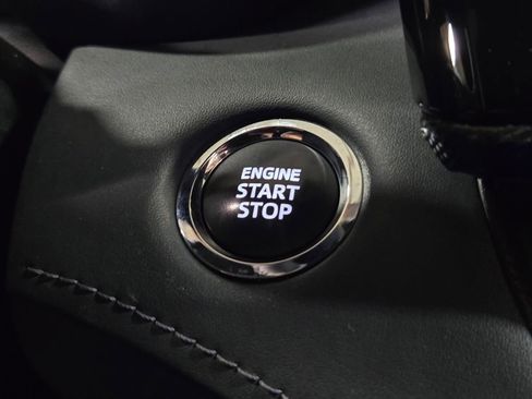 Used 2023 Toyota Highlander XSE image 34