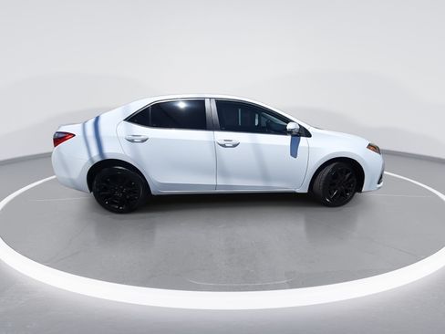 Used 2016 Toyota Corolla S Special Edition FWD image 9